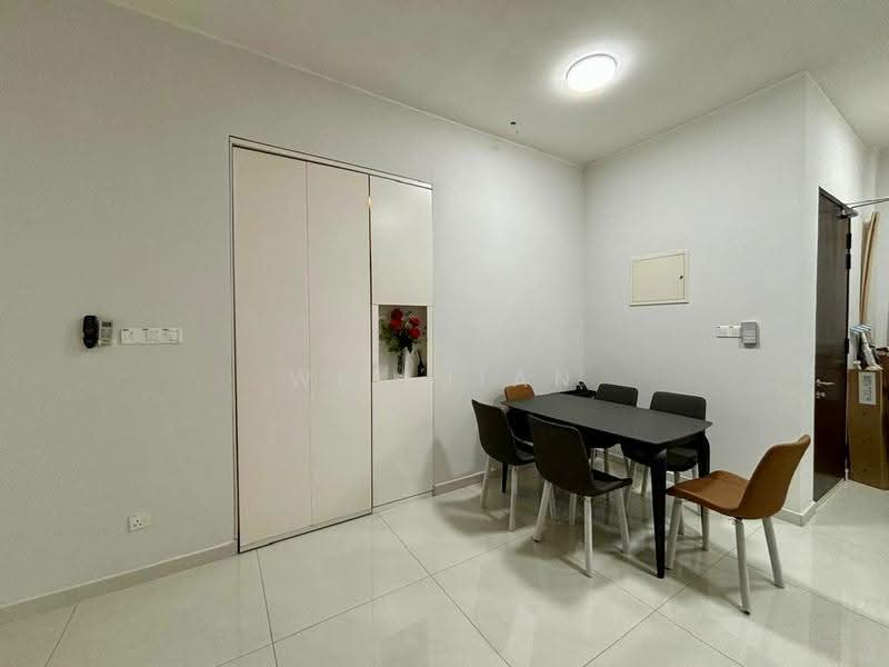 Condominium for Sale at Royal Strand @ Country Garden Danga Bay - Wei Jian Tan - Dining Room - PropertyGuru.com.my