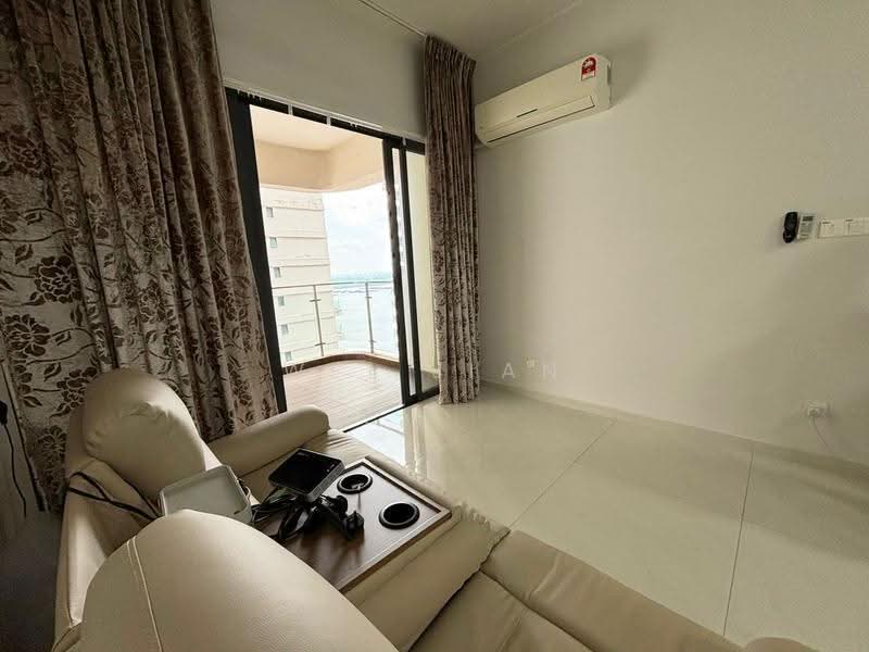 Condominium for Sale at Royal Strand @ Country Garden Danga Bay - Wei Jian Tan - Living Room - PropertyGuru.com.my