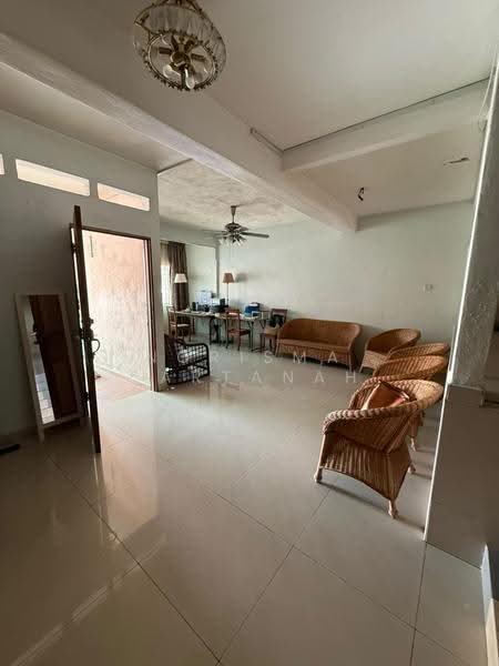 Rumah Teres 2-Tingkat untuk Dijual di Kajang (Selangor) - Norisma Hartanah - Living Room - PropertyGuru.com.my
