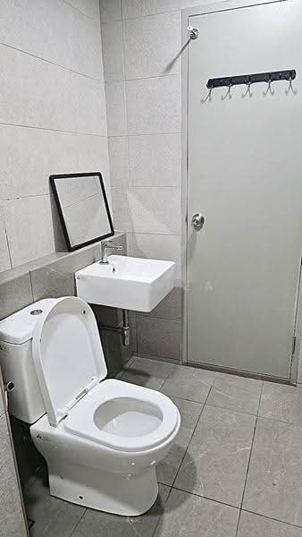 Kondominium untuk Disewa di Sanderling Lakefront - Hasniza Ibrahim - Bathroom - PropertyGuru.com.my