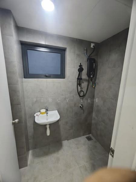 Kediaman Servis untuk Disewa di One Equine - Percy Lee - Bathroom - PropertyGuru.com.my