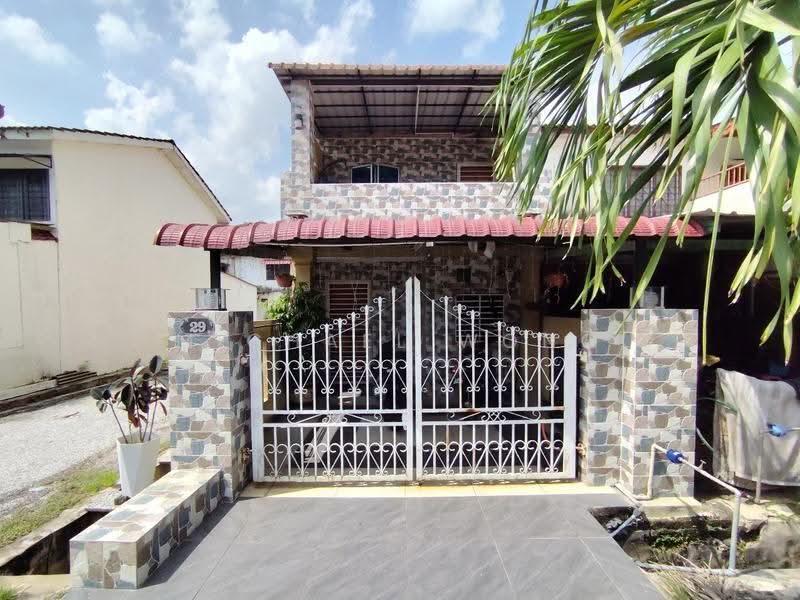 Rumah Teres 2-Tingkat untuk Dijual di Shah Alam (Selangor) - Michael Wong - Exterior - PropertyGuru.com.my