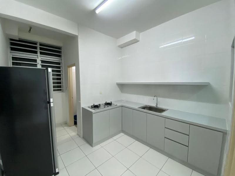 Kediaman Servis untuk Disewa di Sky Gardens Residences - Jameson Choo - Kitchen - PropertyGuru.com.my