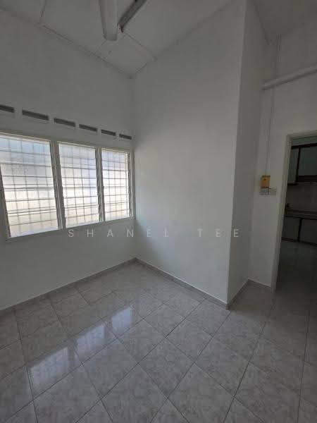 Rumah Teres 1-Tingkat untuk Dijual di Taman Sri Kluang (Kluang) - Shanel Tee - Interior - PropertyGuru.com.my