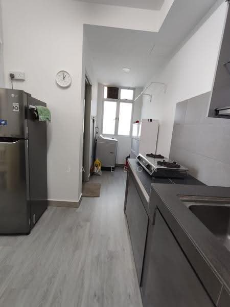 Kediaman Servis untuk Disewa di D'Ambience Residences (Pangsapuri Ikatan Flora) - Jameson Choo - Kitchen - PropertyGuru.com.my