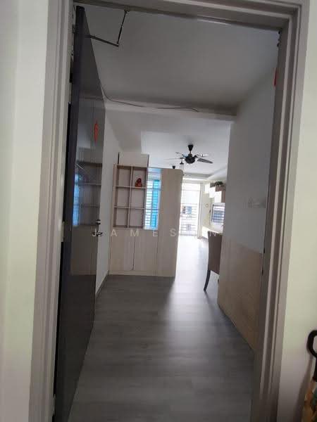 Kediaman Servis untuk Disewa di D'Ambience Residences (Pangsapuri Ikatan Flora) - Jameson Choo - Corridor - PropertyGuru.com.my