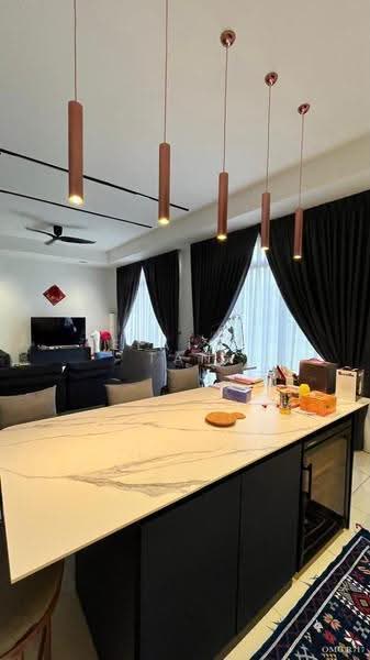 Rumah Berkembar untuk Dijual di Setia Alam (Selangor) - Elaine Tan - Living Room - PropertyGuru.com.my