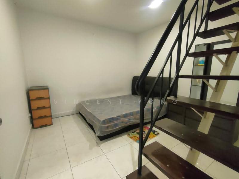 Rumah Teres 1.5-Tingkat untuk Dijual di Taman Pelangi Indah (Ulu Tiram) - Vincent Yong - Bedroom - PropertyGuru.com.my
