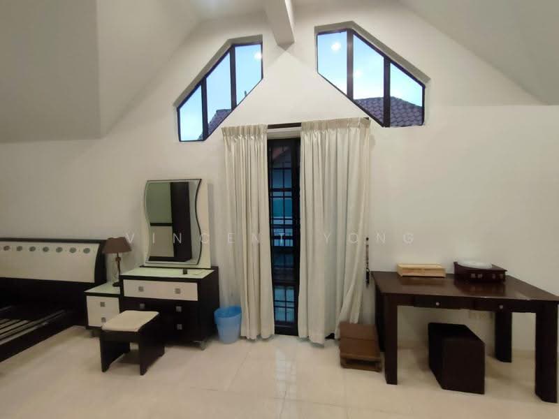 Rumah Teres 1.5-Tingkat untuk Dijual di Taman Pelangi Indah (Ulu Tiram) - Vincent Yong - Bedroom - PropertyGuru.com.my