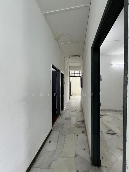 Semi-Detached House for Rent in Ipoh (Perak) - Daniel Chee - Corridor - PropertyGuru.com.my