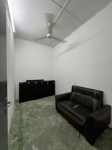 Semi-Detached House for Rent in Ipoh (Perak) - Daniel Chee - Living Room - PropertyGuru.com.my