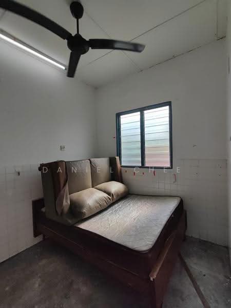 Semi-Detached House for Rent in Ipoh (Perak) - Daniel Chee - Bedroom - PropertyGuru.com.my