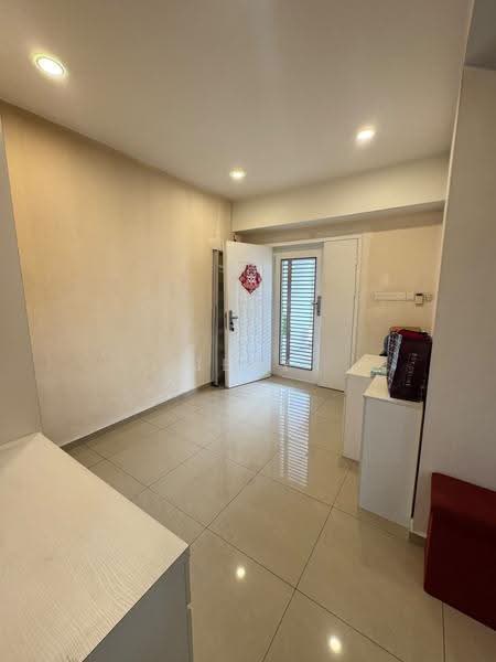 3-storey Terraced House for Sale in Taman Suria (Johor Bahru) - Jeny - Entrance - PropertyGuru.com.my