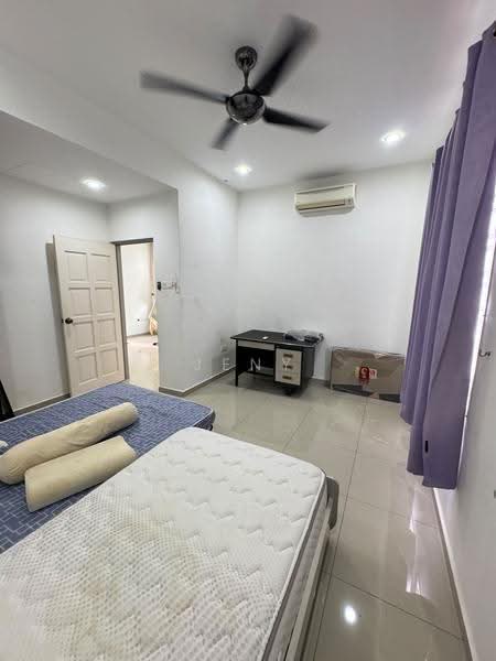 3-storey Terraced House for Sale in Taman Suria (Johor Bahru) - Jeny - Bedroom - PropertyGuru.com.my