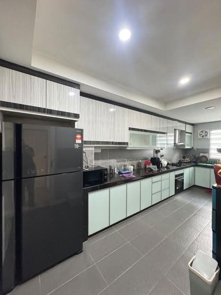 3-storey Terraced House for Sale in Taman Suria (Johor Bahru) - Jeny - Kitchen - PropertyGuru.com.my