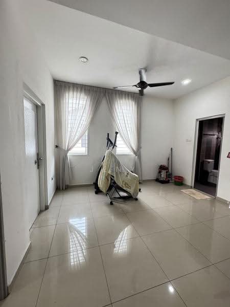 3-storey Terraced House for Sale in Taman Suria (Johor Bahru) - Jeny - Interior - PropertyGuru.com.my