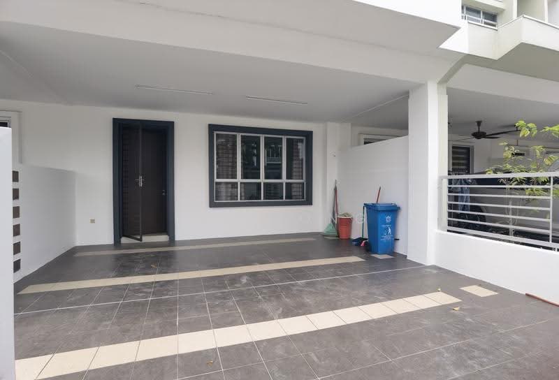 Rumah Teres 2-Tingkat untuk Disewa di Setia Indah (Setia Alam) - Eve Wong - Exterior - PropertyGuru.com.my