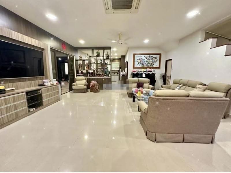 Rumah Berkembar untuk Dijual di Bandar Sungai Long (Selangor) - Jeff Cheah - Living Room - PropertyGuru.com.my