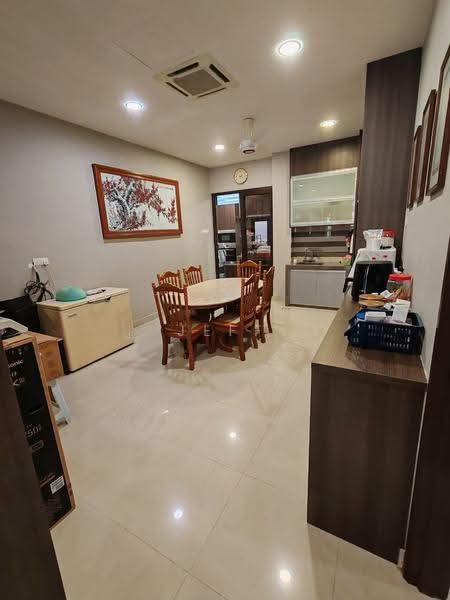 Rumah Berkembar untuk Dijual di Bandar Sungai Long (Selangor) - Jeff Cheah - Dining Room - PropertyGuru.com.my
