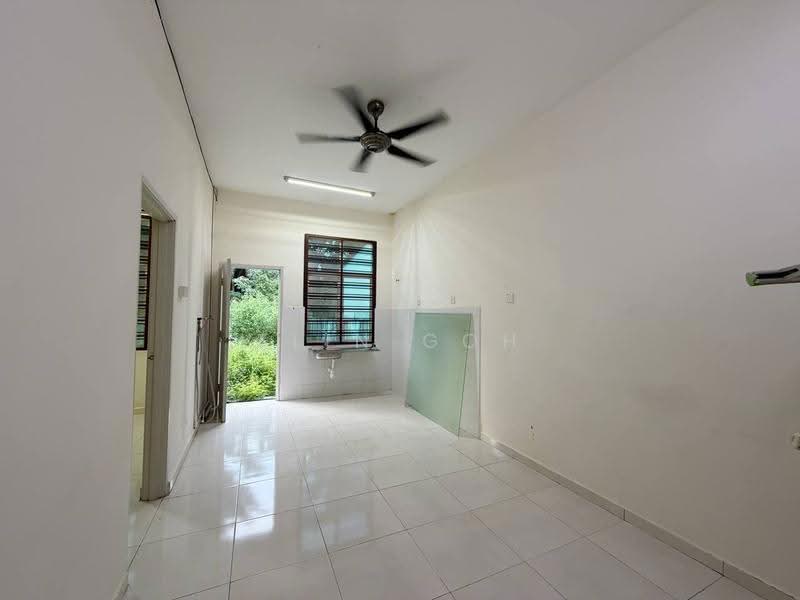 1-storey Terraced House for Sale in Rembia (Melaka) - Elin Goh - Kitchen - PropertyGuru.com.my