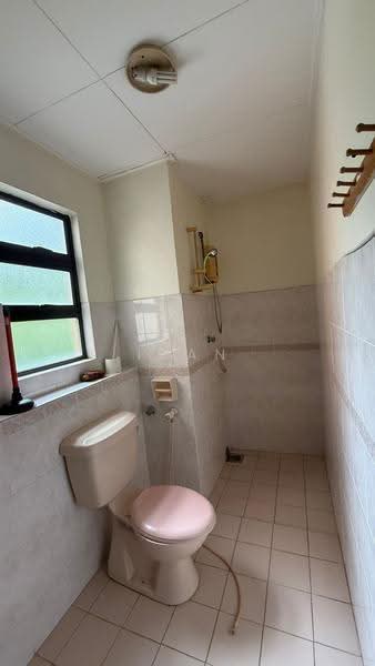 Kondominium untuk Dijual di Sunway Sutera Condominium - Ivan Kok - Bathroom - PropertyGuru.com.my