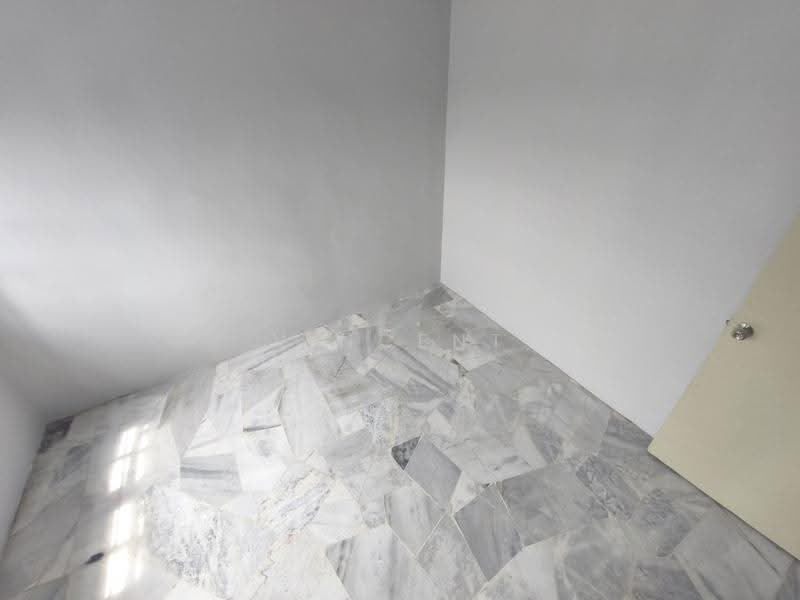 Apartment for Sale at Taman Daya Shop Apartment - Vincent Goh - Interior - PropertyGuru.com.my