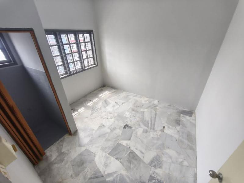 Apartment for Sale at Taman Daya Shop Apartment - Vincent Goh - Interior - PropertyGuru.com.my