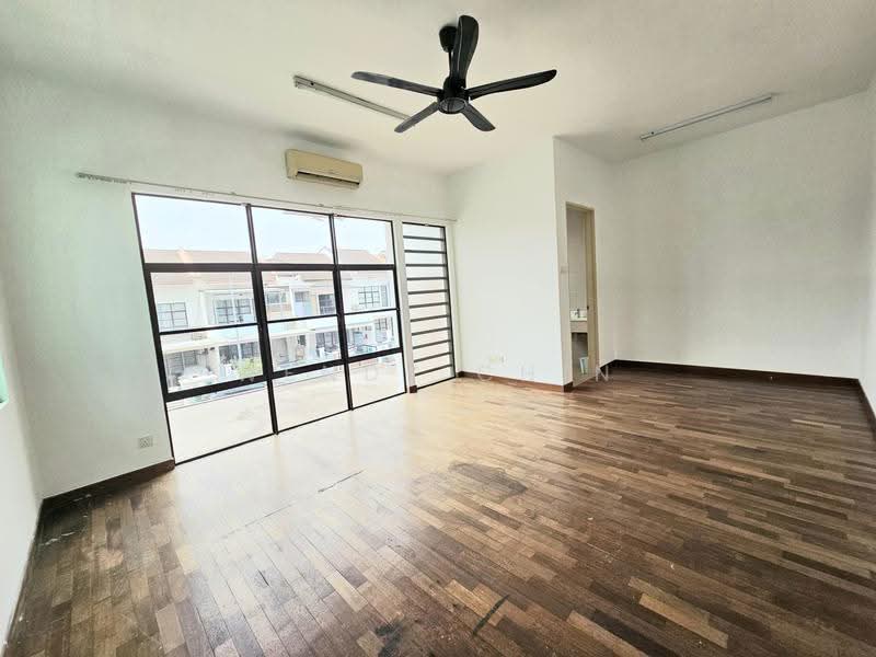 Rumah Teres 2-Tingkat untuk Dijual di 16 Sierra (Puchong) - Wendy Chin - PropertyGuru.com.my