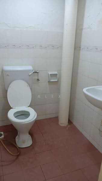Pangsapuri untuk Dijual di Vista Saujana - Alex Yap - Bathroom - PropertyGuru.com.my