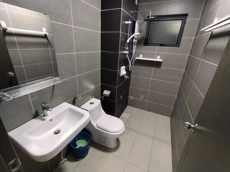 Kondominium untuk Disewa di The Henge - Amy Yap - Bathroom - PropertyGuru.com.my