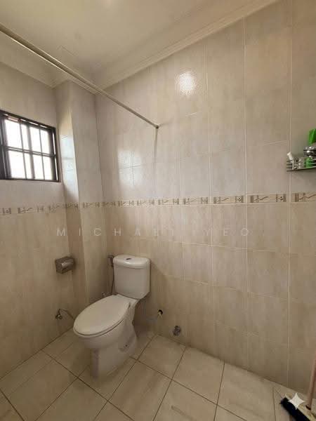 Rumah Berkembar untuk Dijual di Kampung Tunku (Petaling Jaya) - Michael Yeo - Bathroom - PropertyGuru.com.my
