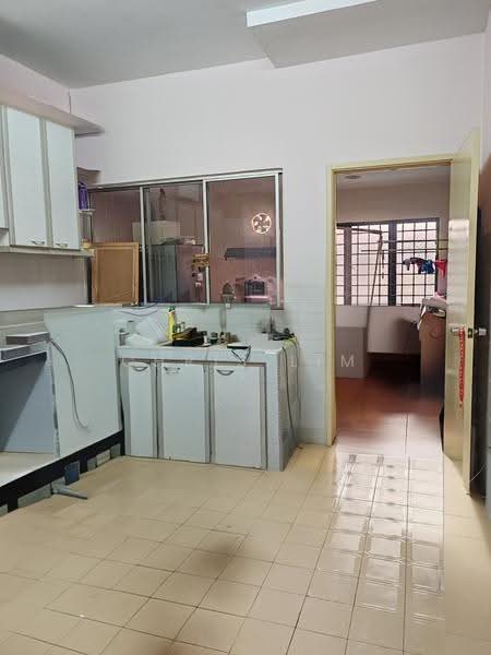 2-storey Terraced House for Sale in Bandar Utama (Selangor) - Chris Lim - Kitchen - PropertyGuru.com.my