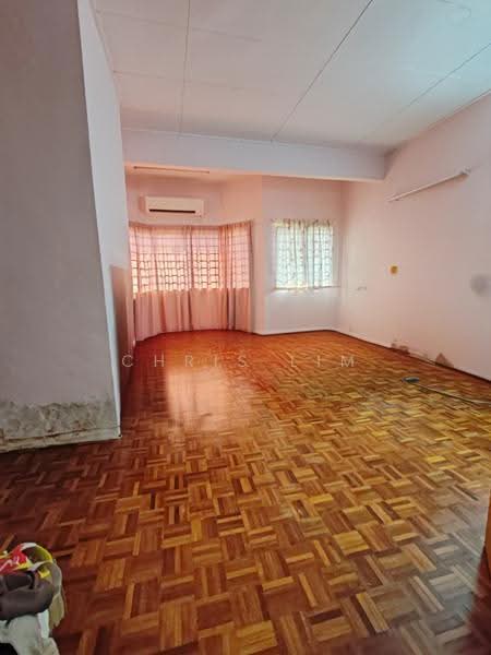 2-storey Terraced House for Sale in Bandar Utama (Selangor) - Chris Lim - Living Room - PropertyGuru.com.my