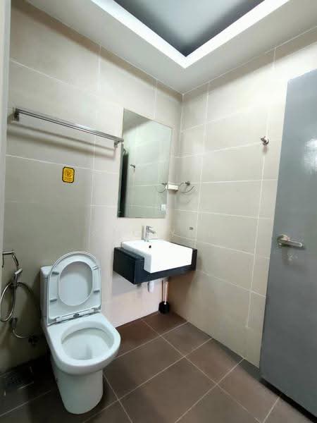 Kondominium untuk Disewa di Glomac Centro V Serviced Apartments - Ong Yan - Bathroom - PropertyGuru.com.my