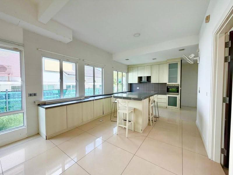 Bungalow House for Rent in Iskandar Puteri (Nusajaya) (Johor) - Shirley Haw - Kitchen - PropertyGuru.com.my