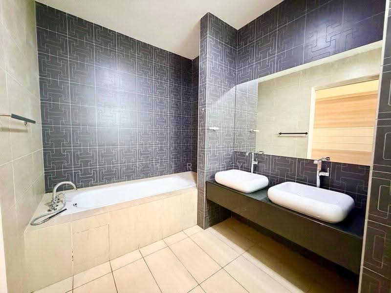 Bungalow House for Rent in Iskandar Puteri (Nusajaya) (Johor) - Shirley Haw - Bathroom - PropertyGuru.com.my