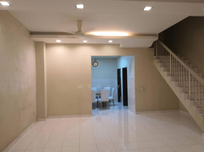 2-storey Terraced House for Rent in Klang (Selangor) - Wendy Lam - Living Room - PropertyGuru.com.my