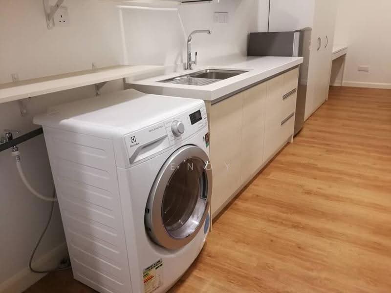 Kediaman Servis untuk Disewa di Utropolis Suites 2 - Wendy Lam - Kitchen - PropertyGuru.com.my