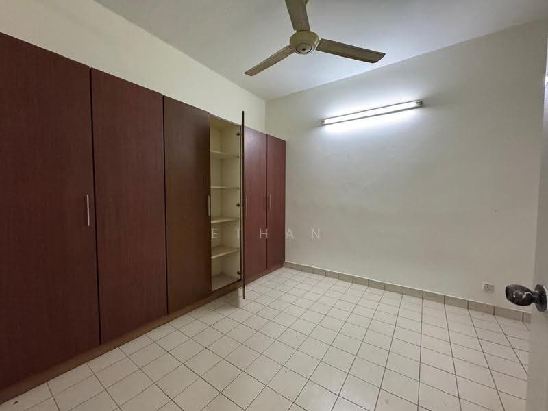 2-storey Terraced House for Sale in Bukit Rahman Putra (Sungai Buloh) - Ethan Swe - Bedroom - PropertyGuru.com.my