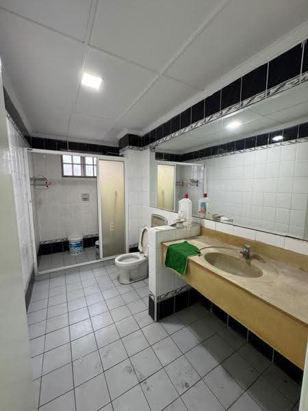 2-storey Terraced House for Sale in Bukit Rahman Putra (Sungai Buloh) - Ethan Swe - Bathroom - PropertyGuru.com.my