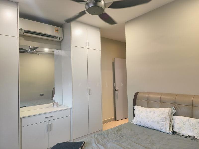 Kondominium untuk Dijual di Dwiputra Residences - Natalie Loke - Bedroom - PropertyGuru.com.my