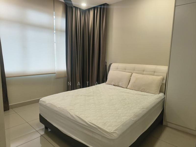 Kondominium untuk Dijual di Dwiputra Residences - Natalie Loke - Bedroom - PropertyGuru.com.my