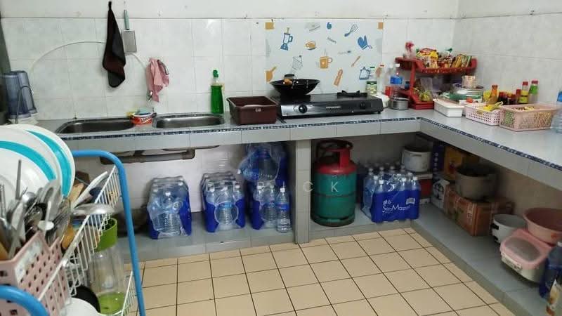 Pangsapuri untuk Dijual di Pangsapuri Sri Camellia - Derick Wu - Kitchen - PropertyGuru.com.my