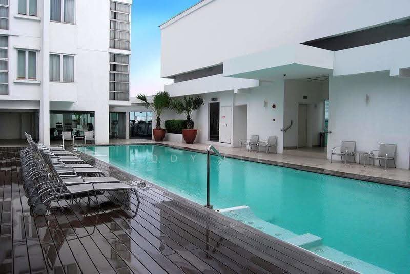 Kondominium untuk Disewa di Menara Bintang Goldhill - Eddy Lee - Pool - PropertyGuru.com.my