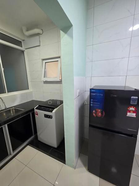Kondominium untuk Disewa di The Holmes 1 - Obama Seah - Kitchen - PropertyGuru.com.my