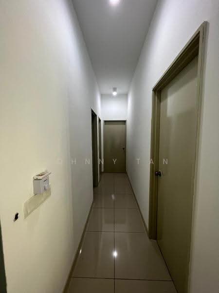 Kediaman Servis untuk Dijual di Greenfield Regency - Johnny Tan - Corridor - PropertyGuru.com.my