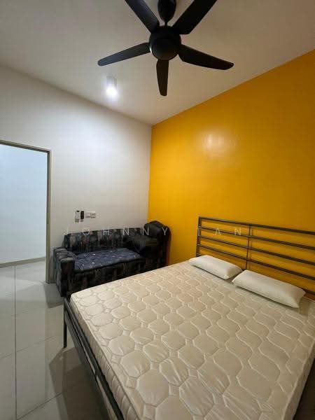 Kediaman Servis untuk Dijual di Greenfield Regency - Johnny Tan - Bedroom - PropertyGuru.com.my