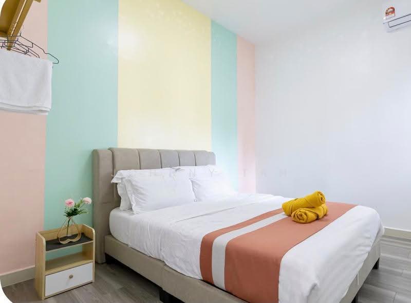 Kediaman Servis untuk Dijual di Greenfield Regency - Johnny Tan - Bedroom - PropertyGuru.com.my