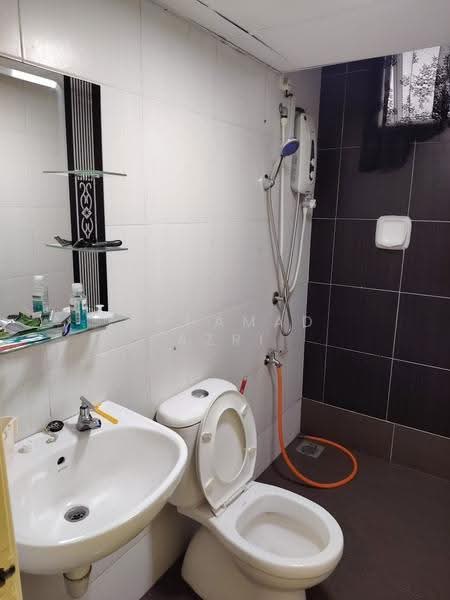 Apartment for Sale at The Pines Residence - MUHAMAD AZRI - Bathroom - PropertyGuru.com.my