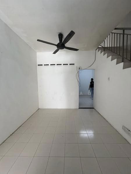 2-storey Terraced House for Sale in Bandar Putra Kulai (Kulai) - MUHAMAD AZRI - Interior - PropertyGuru.com.my